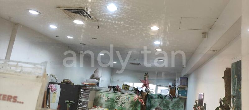 Mall Shop for Sale in  Lucky Plaza - Image 5